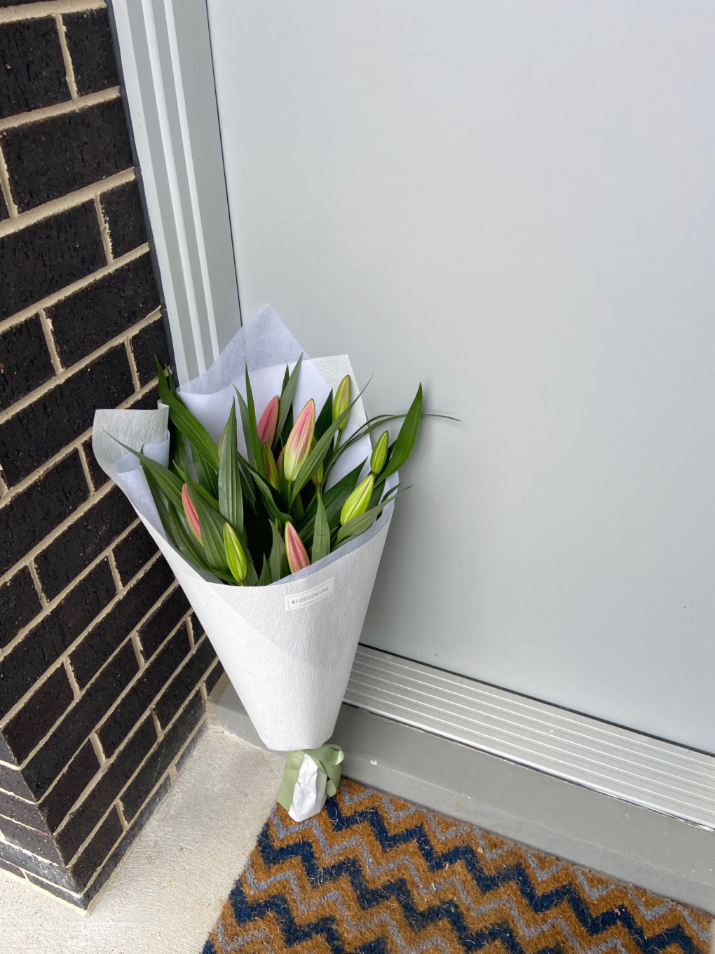 Flower delivery Bundoora Mill Park Greensbourgh